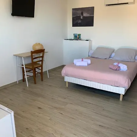 Casa Julie 3* פטרימוניו