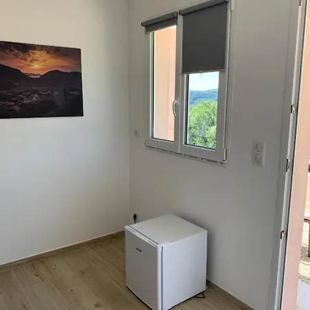 Casa Julie Oda ve Kahvaltı 4*