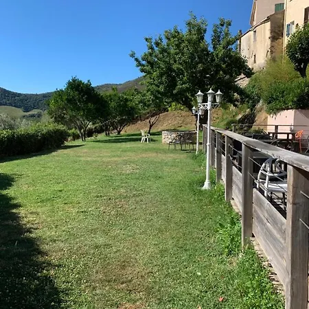 Casa Julie Oda ve Kahvaltı 4*