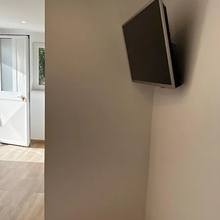 Casa Julie 3* パトリモニオ